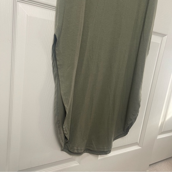 Olive Green Sleeveless Maxi Dress - Picture 3 of 4